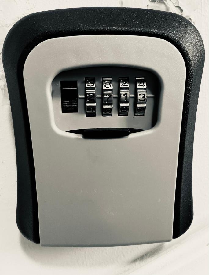 Apartament Goplanska Free Parking Self Check-In 24H Poznan Bagian luar foto