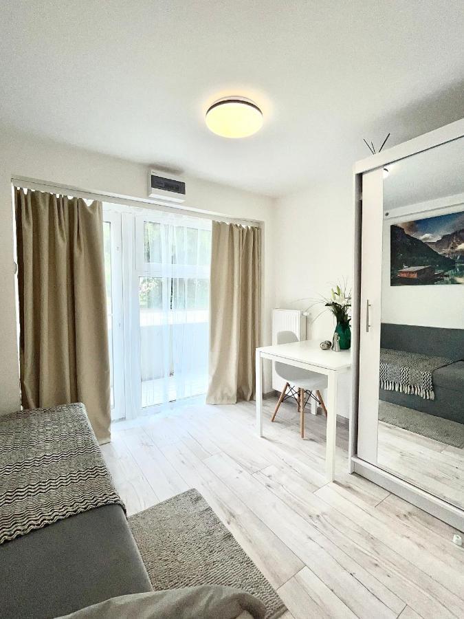 Apartament Goplanska Free Parking Self Check-In 24H Poznan Bagian luar foto