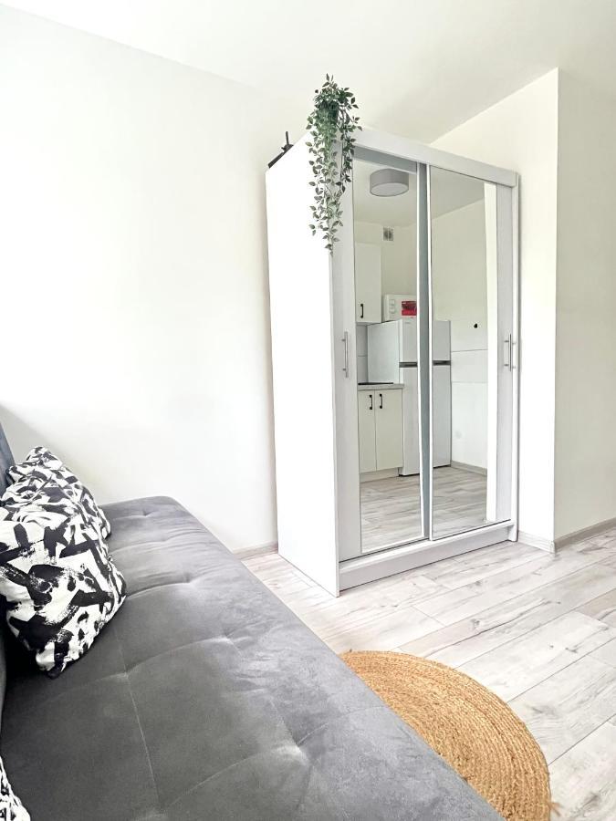 Apartament Goplanska Free Parking Self Check-In 24H Poznan Bagian luar foto