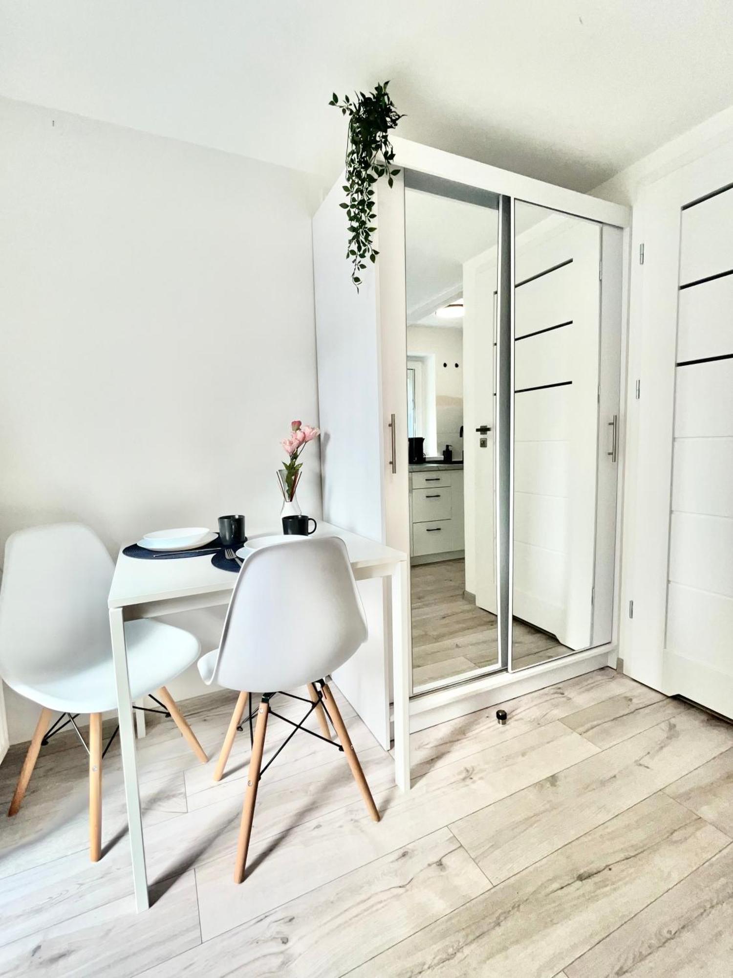 Apartament Goplanska Free Parking Self Check-In 24H Poznan Bagian luar foto