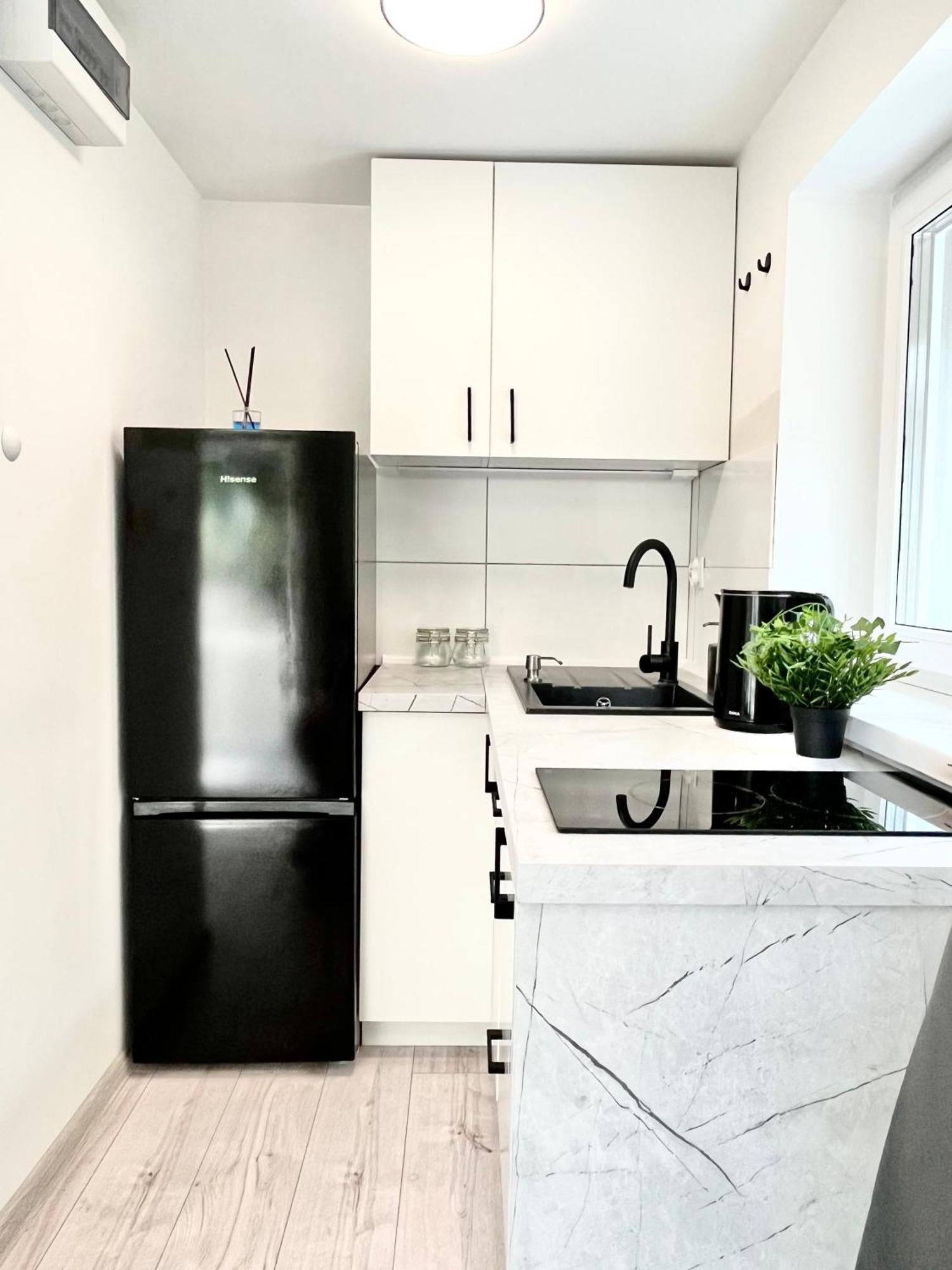 Apartament Goplanska Free Parking Self Check-In 24H Poznan Bagian luar foto