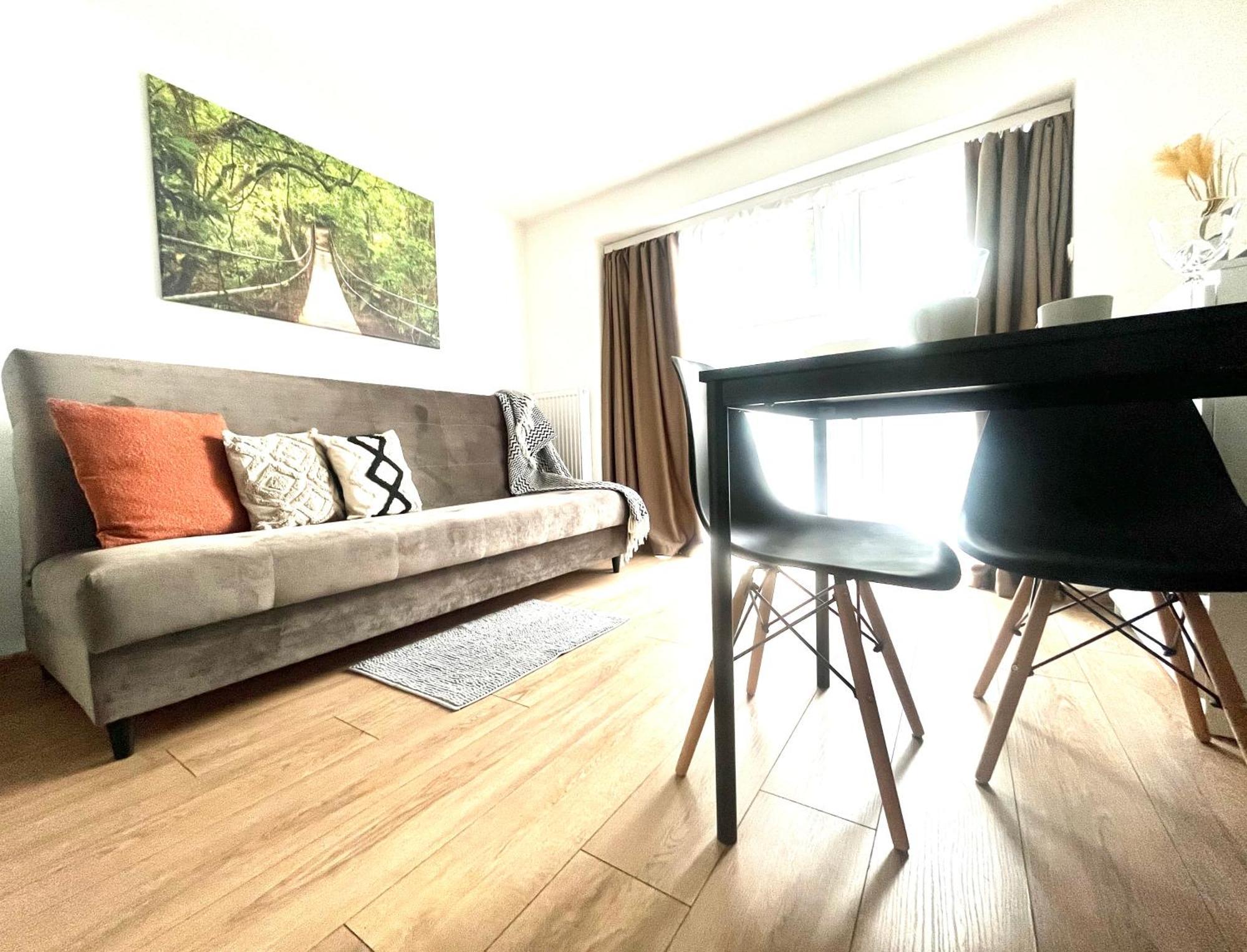 Apartament Goplanska Free Parking Self Check-In 24H Poznan Bagian luar foto
